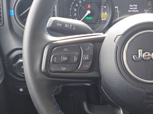 Used 2024 Jeep Wrangler Unlimited Rubicon 4xe AWD/4WD image 21