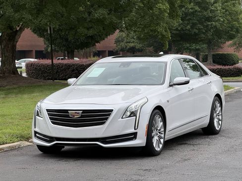 Used 2017 Cadillac CT6 3.6 AWD image 2