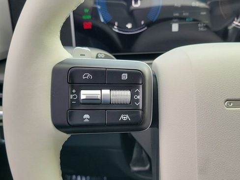 New 2026 Hyundai Santa Fe SE FWD image 5