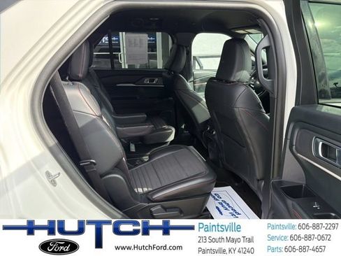 Used 2025 Ford Explorer ST-Line AWD/4WD image 23