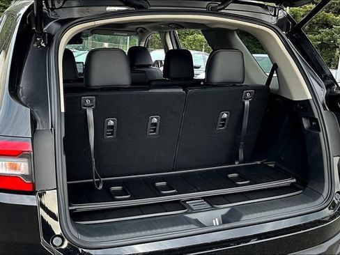 New 2025 Honda Pilot Touring image 25