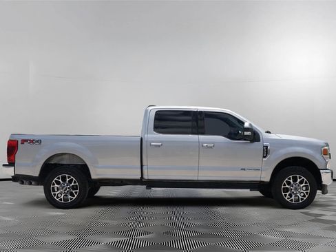 Used 2020 Ford F350 Lariat w/ Lariat Ultimate Package AWD/4WD image 4
