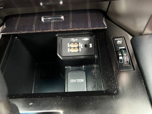 Used 2021 Lexus GX 460 Premium w/ Premium Package image 25