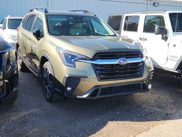 Used 2024 Subaru Ascent Limited w/ Technology Package AWD/4WD image 1