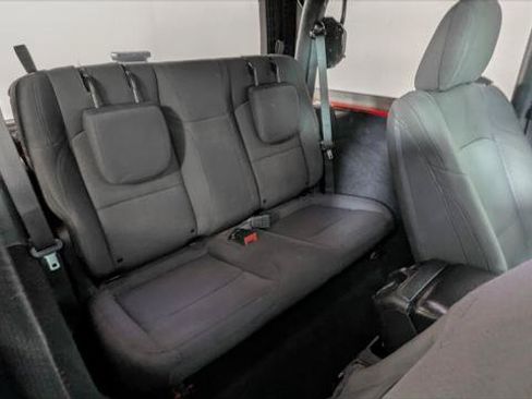 Used 2020 Jeep Wrangler Sport AWD/4WD image 19
