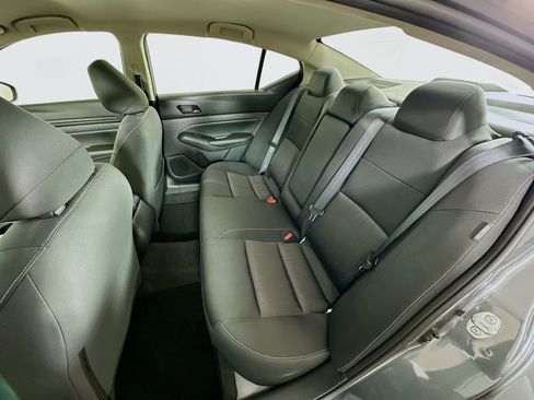 Used 2024 Nissan Altima 2.5 SV FWD image 26