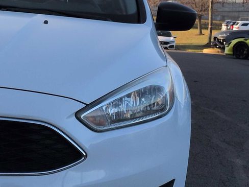 Used 2015 Ford Focus S image 11