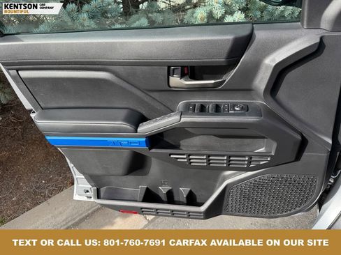 Used 2025 Toyota Tacoma TRD Off-Road image 21