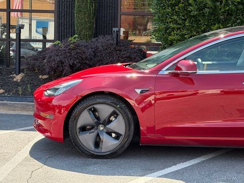 Used 2018 Tesla Model 3 Long Range AWD/4WD image 10