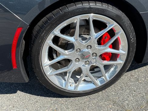 Used 2019 Chevrolet Corvette Stingray Convertible w/ 1LT RWD image 35