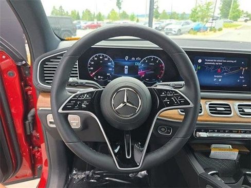 Certified 2025 Mercedes-Benz GLS 450 4MATIC image 34