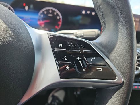 Used 2025 Mercedes-Benz CLA 250 4MATIC image 25