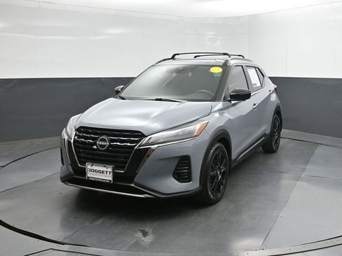 Used 2023 Nissan Kicks SR w/ Interior Electronics Package image 34