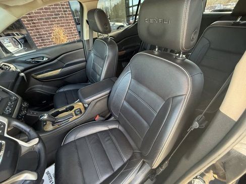 Used 2017 GMC Acadia Denali w/ Technology Package image 20