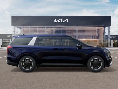New 2026 Kia Carnival EX FWD image 7