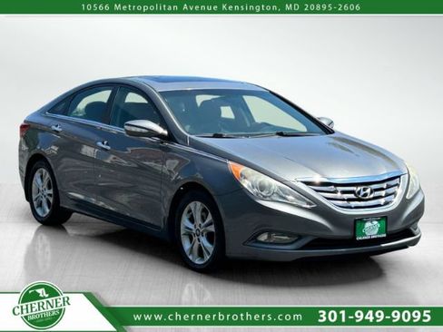 Used 2013 Hyundai Sonata Limited FWD image 1