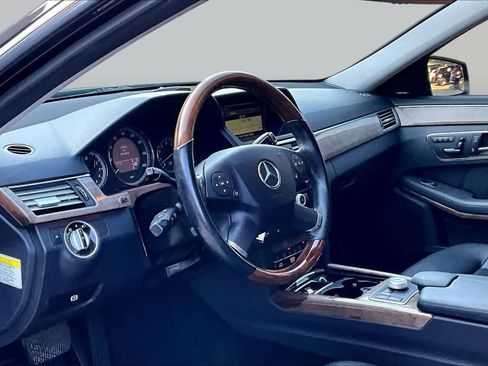 Used 2011 Mercedes-Benz E 350 4MATIC Sedan image 16