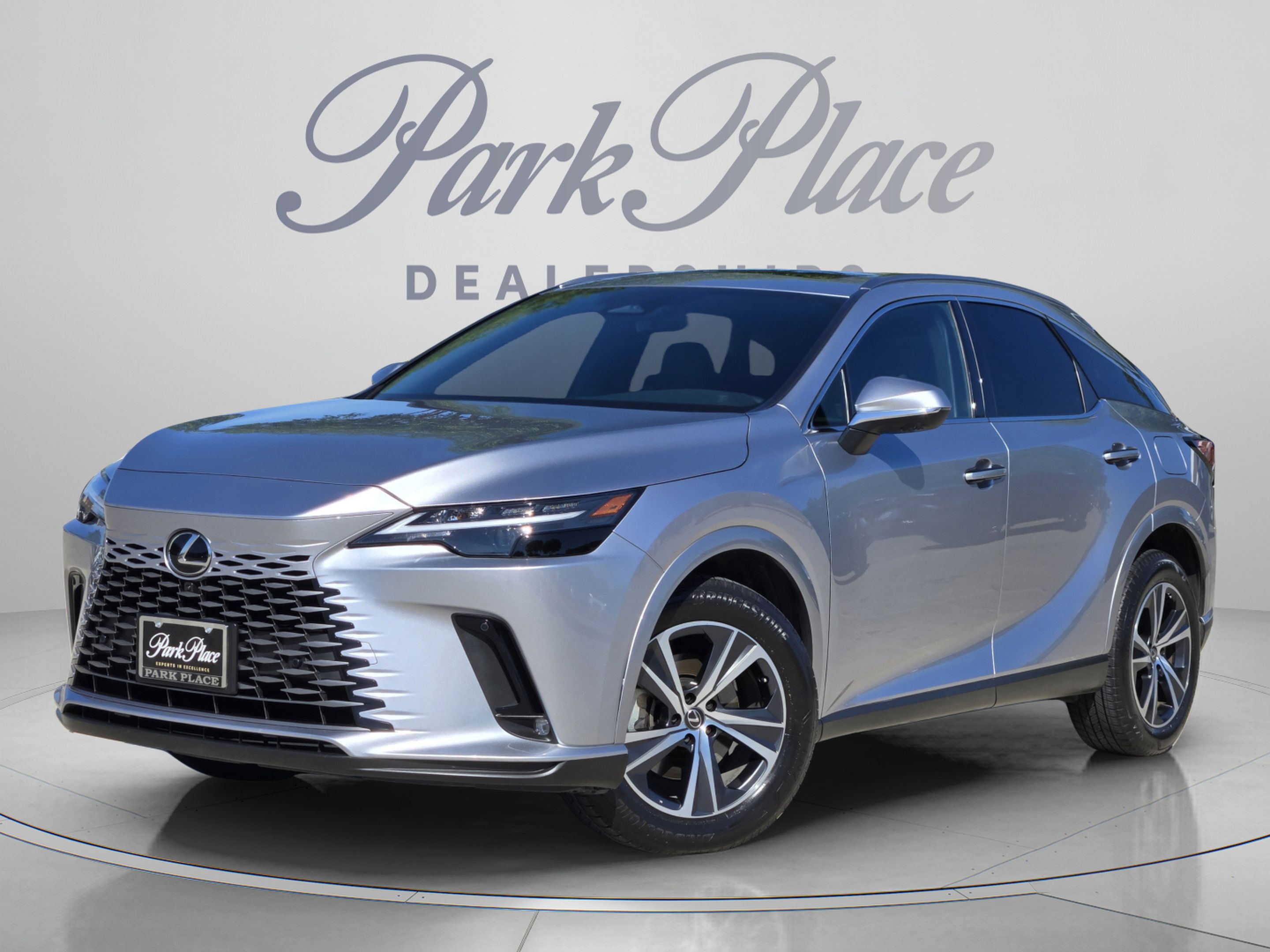 Used 2025 Lexus RX 350 Premium w/ Accessory Package (Z1) FWD image 1