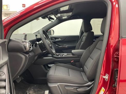 New 2026 Chevrolet Equinox LT w/ Safety and Technology Package AWD/4WD image 8