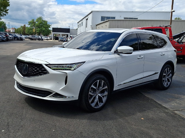 Used 2023 Acura MDX w/ Technology Package FWD image 3