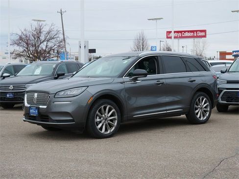 Used 2022 Lincoln Corsair AWD w/ Premium Package image 3