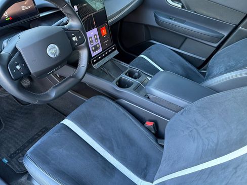 Used 2023 Fisker Ocean One image 11