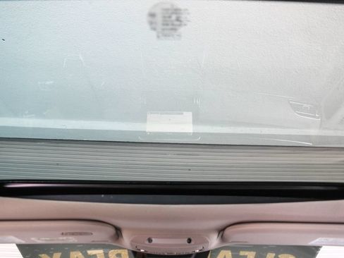 Used 2019 Lincoln Navigator Select w/ Technology Package RWD image 17