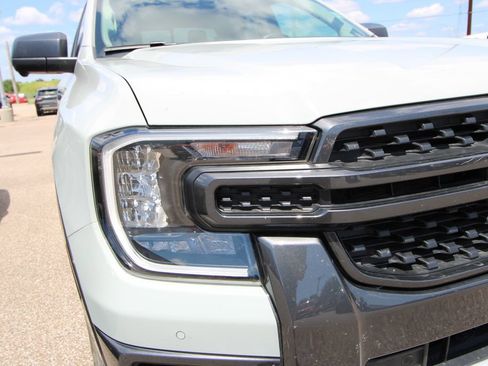 Used 2024 Ford Ranger XLT w/ Technology Package AWD/4WD image 11