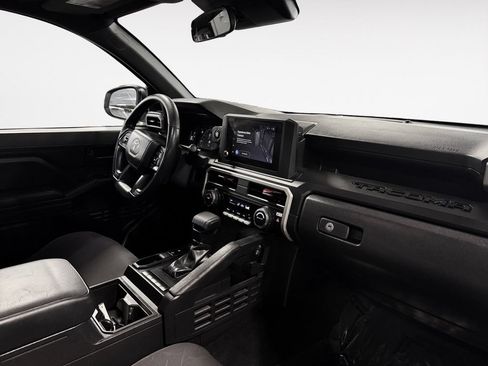 Used 2024 Toyota Tacoma SR RWD image 9