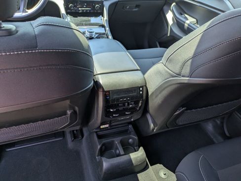 Used 2024 Jeep Grand Cherokee L Laredo w/ Luxury Tech Group I RWD image 31