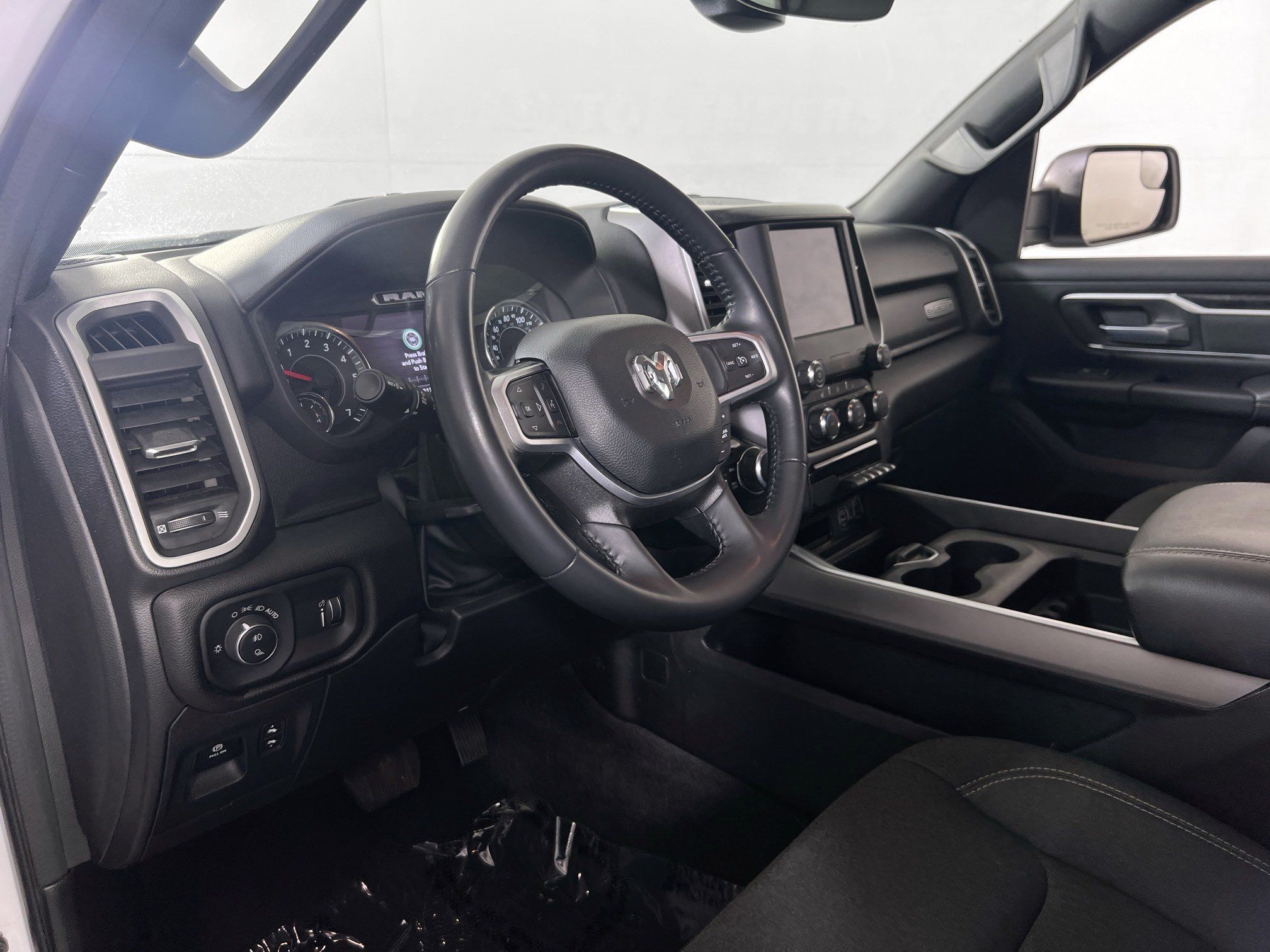 Used 2023 RAM 1500 Big Horn AWD/4WD image 9
