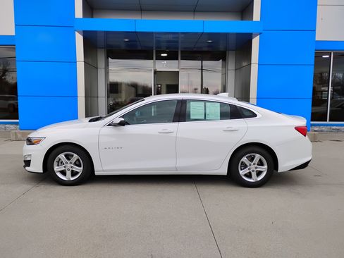Used 2024 Chevrolet Malibu LT image 31