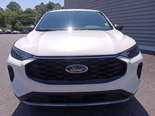 Certified 2025 Ford Escape ST-Line w/ Tech Pack #1 FWD image 8