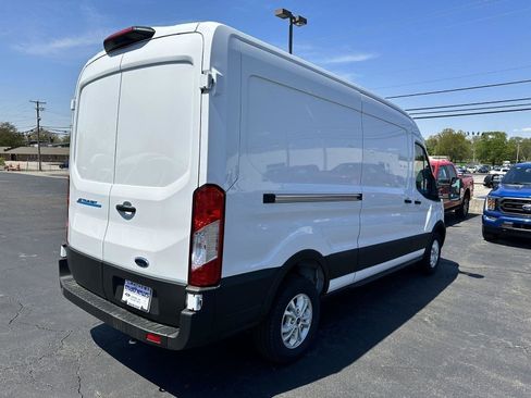 Used 2023 Ford E-Transit Medium Roof image 5