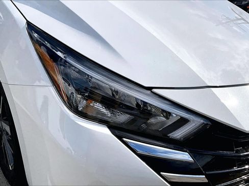 New 2025 Nissan Versa SV w/ Trunk Package image 19