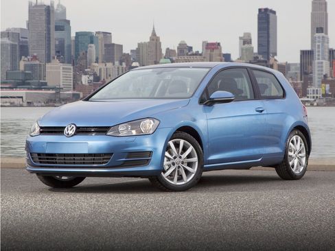 Used 2016 Volkswagen Golf S FWD image 1