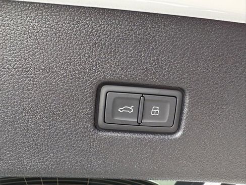 New 2026 Audi Q8 Premium Plus image 42