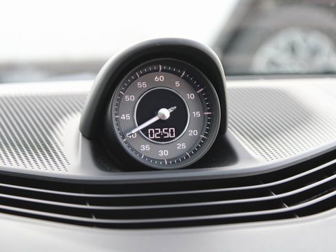 Used 2022 Porsche Taycan Turbo S image 18