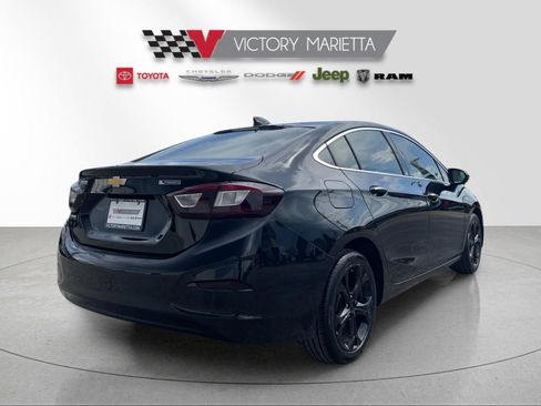 Used 2017 Chevrolet Cruze Premier image 5