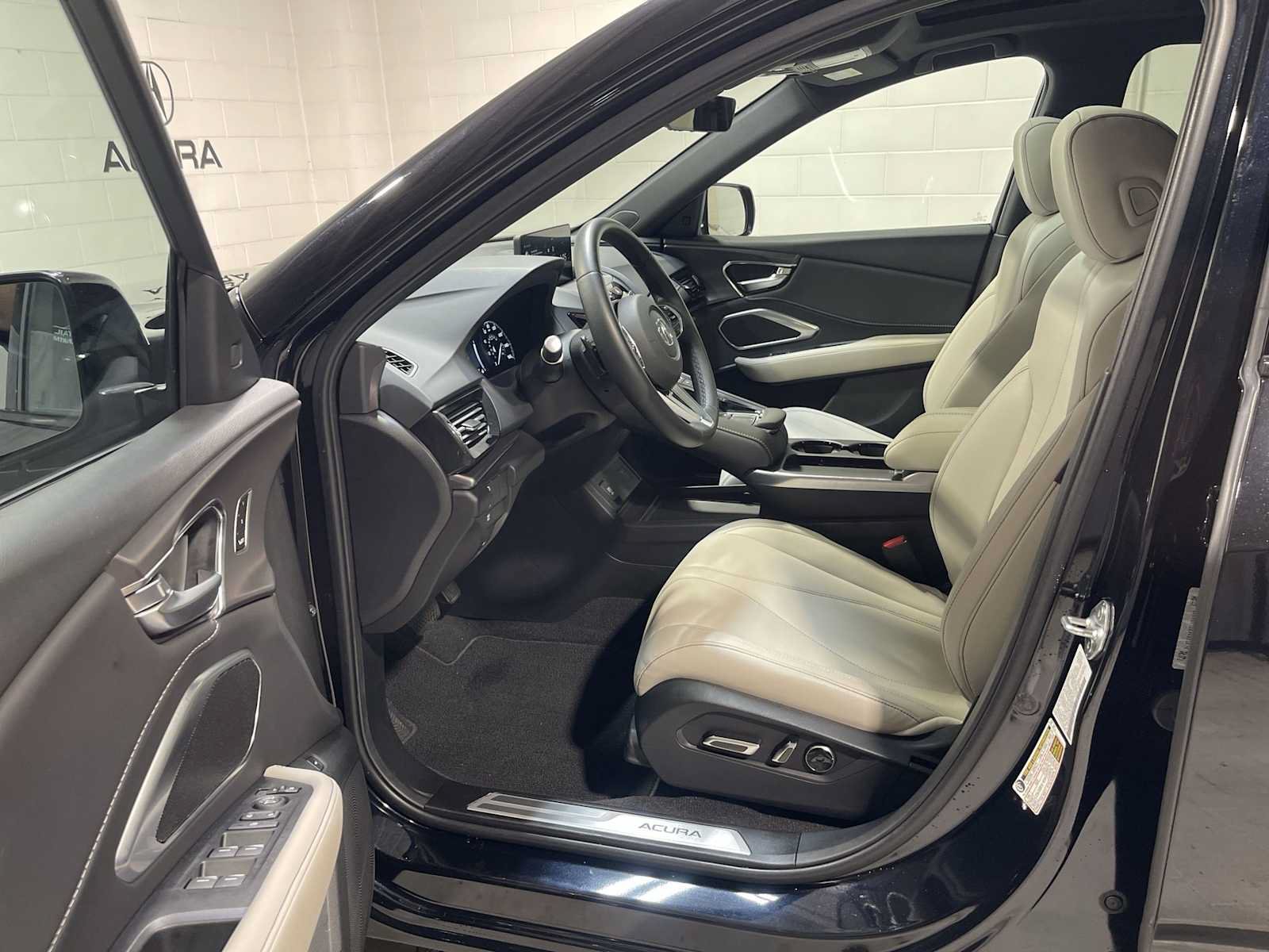 Certified 2026 Acura RDX SH-AWD image 2