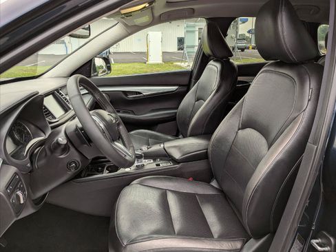 Used 2019 INFINITI QX50 Essential w/ Premium Heat Package AWD/4WD image 11