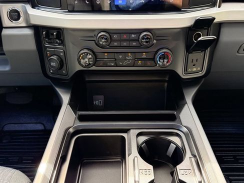 New 2026 Ford F350 XLT w/ XLT Premium Package AWD/4WD image 13