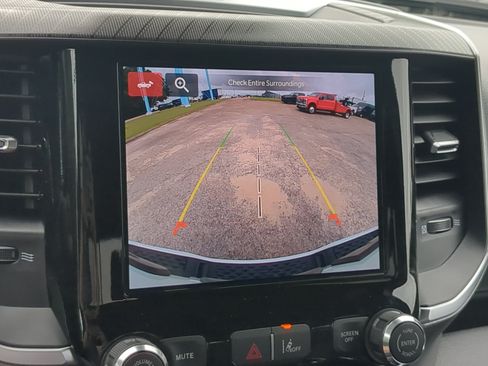 New 2026 RAM 1500 Express AWD/4WD image 18
