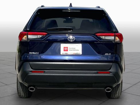 Used 2024 Toyota RAV4 XLE FWD image 5