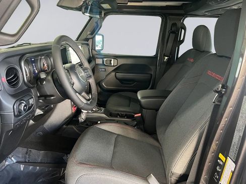 New 2025 Jeep Wrangler Unlimited Rubicon w/ Convenience Group image 11