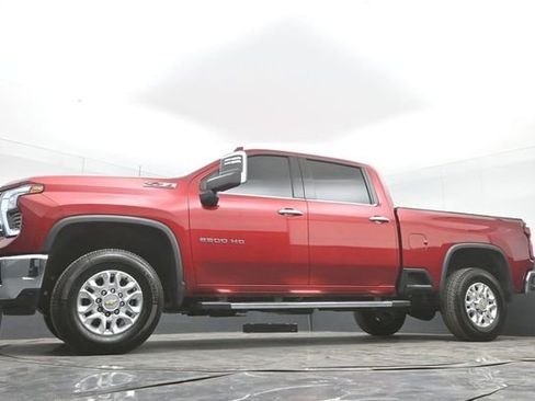Used 2025 Chevrolet Silverado 2500 LTZ w/ LTZ Convenience Package AWD/4WD image 44