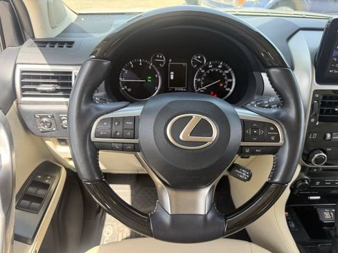 Used 2023 Lexus GX 460 Premium AWD/4WD image 13