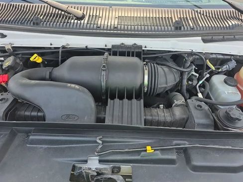 Used 2018 Ford E-350 and Econoline 350 Super Duty w/ Power Windows & Locks Group RWD image 36