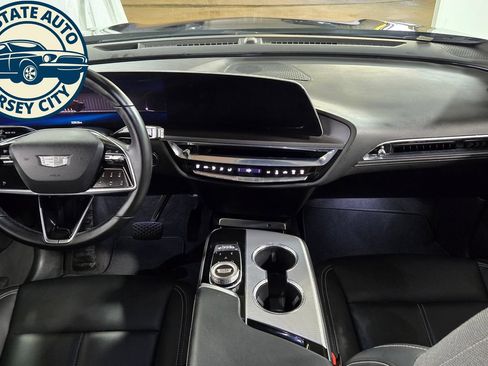 Used 2024 Cadillac Lyriq Tech AWD/4WD image 28
