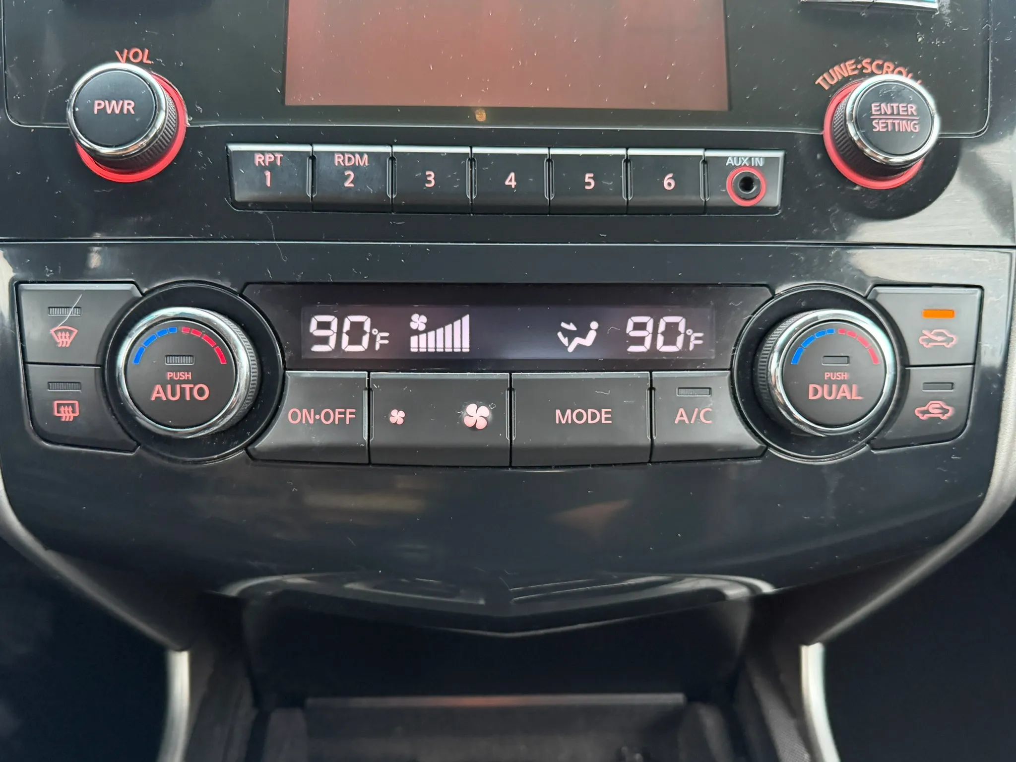 Used 2013 Nissan Altima 2.5 SL FWD image 22